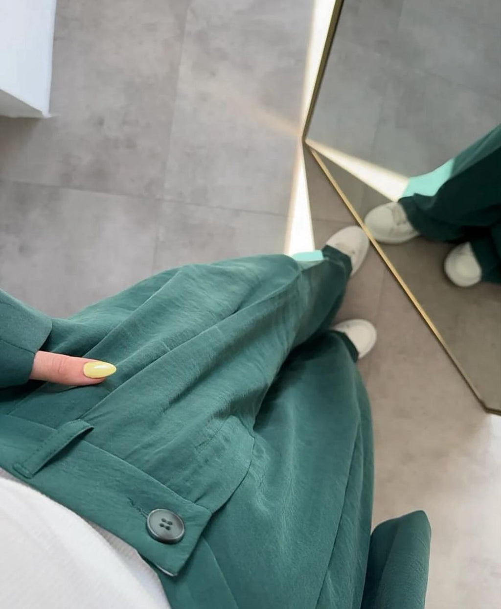 Tailored Blazer & Wide-Leg Trousers Set