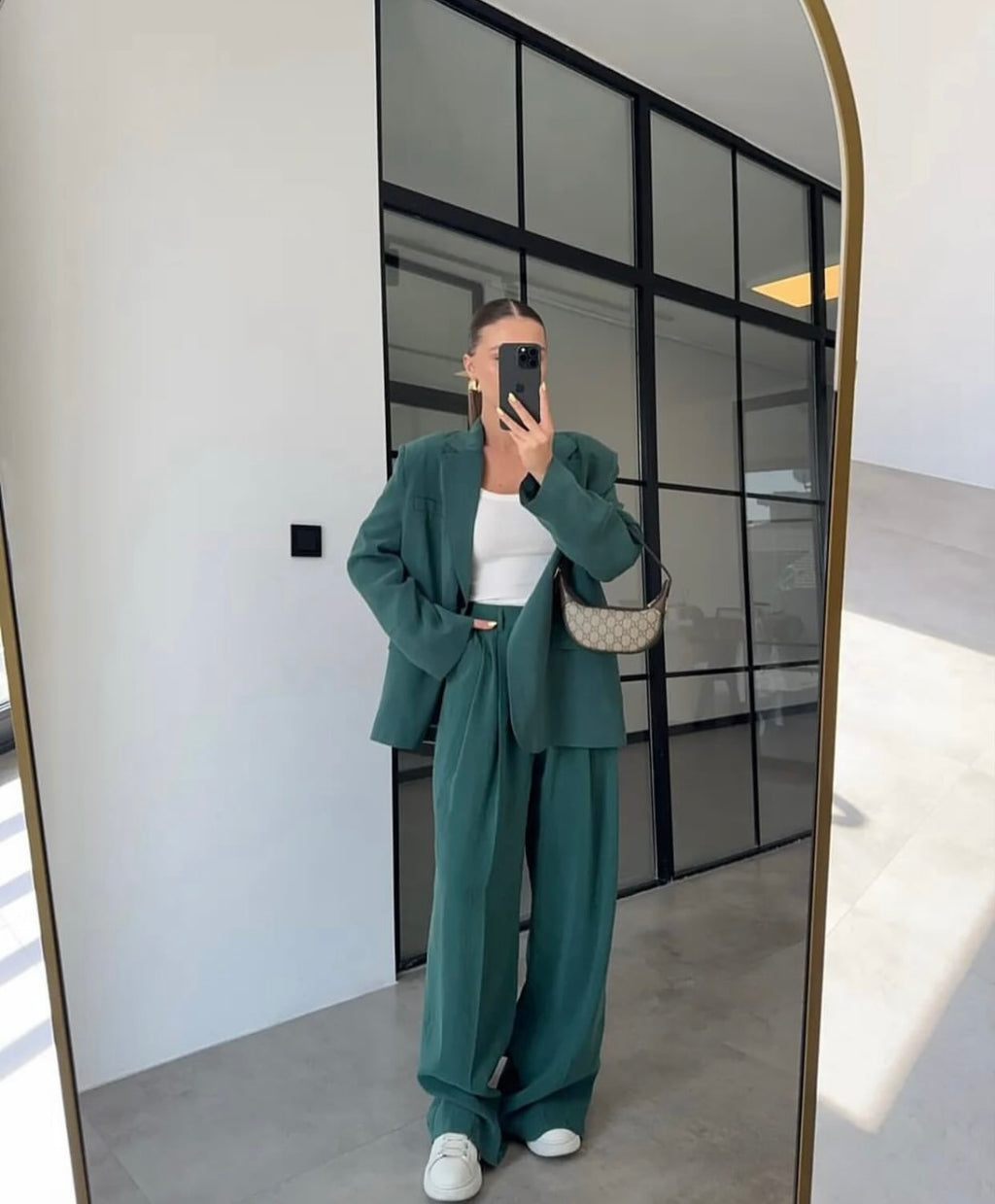 Tailored Blazer & Wide-Leg Trousers Set