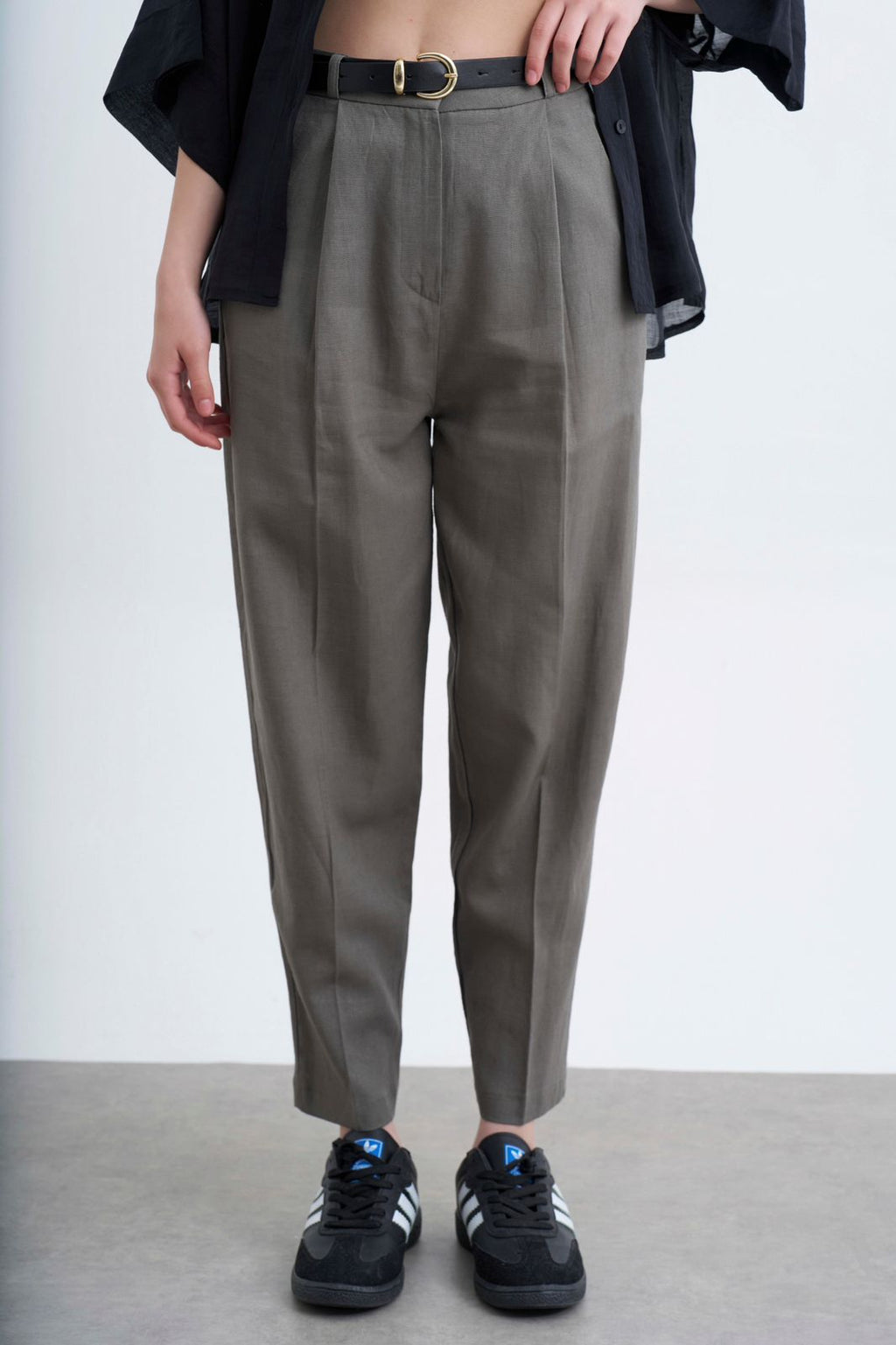 Belted Linen Ankled Trouser